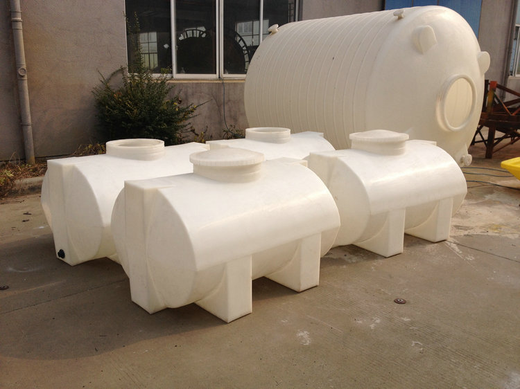 聚乙烯儲罐的配件的挑選: 聚乙烯儲罐的配件的挑選: