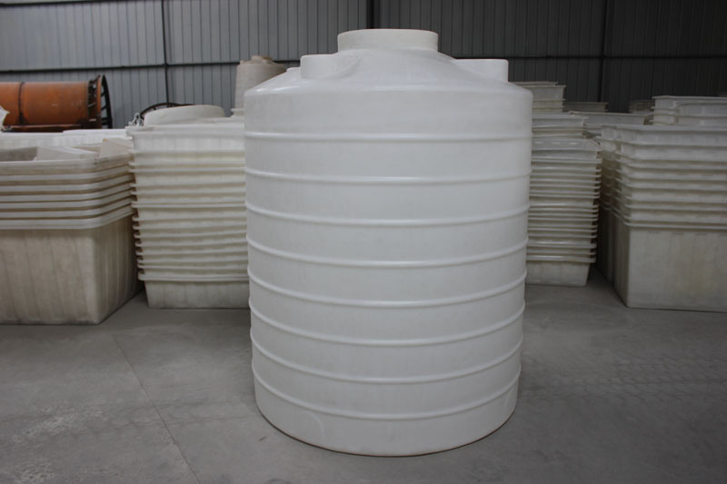聚乙烯儲(chǔ)罐特性: 聚乙烯儲(chǔ)罐特性: