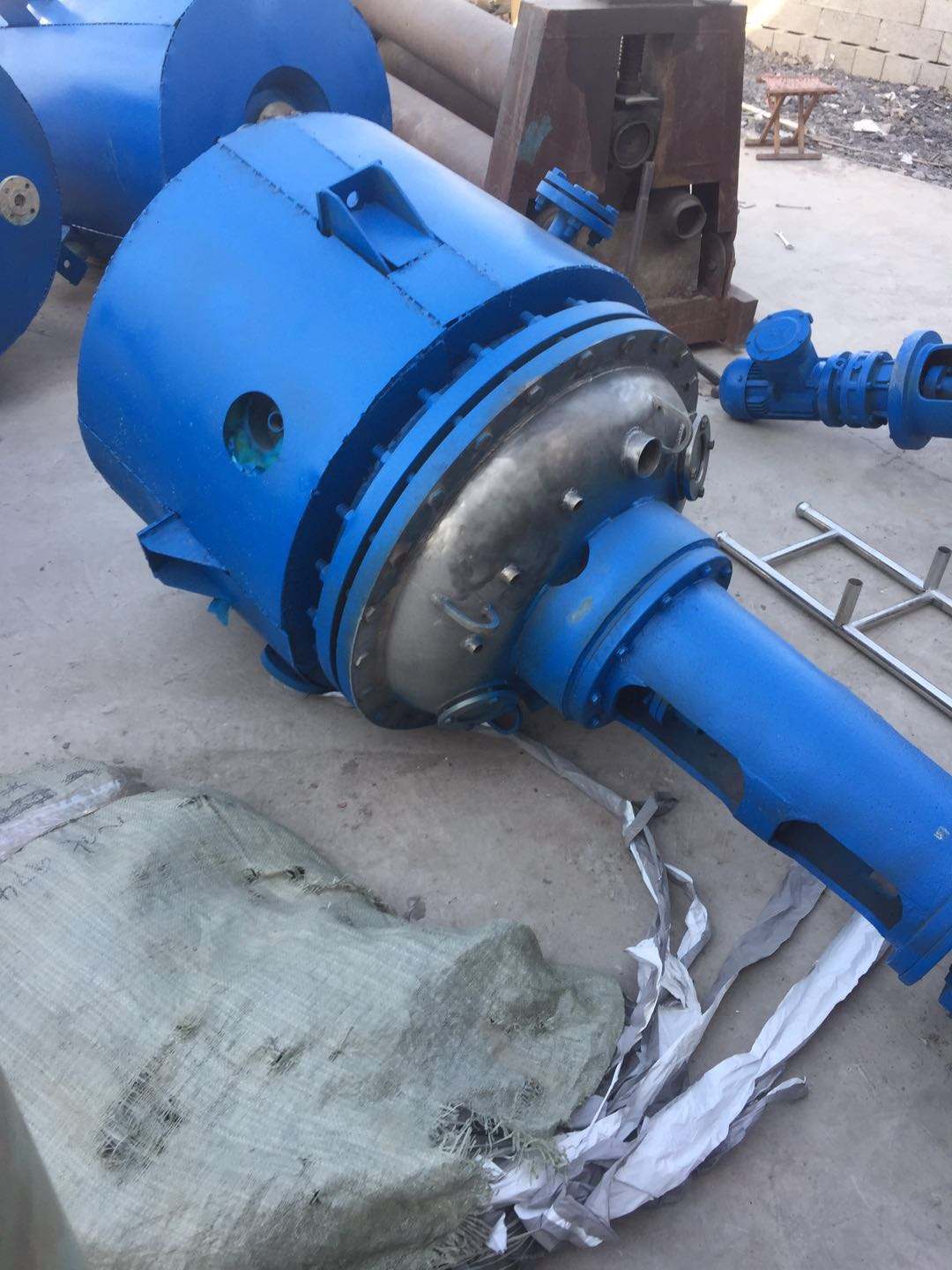 鋼襯塑反應釜瓷層的維護方法: 鋼襯塑反應釜瓷層的維護方法: