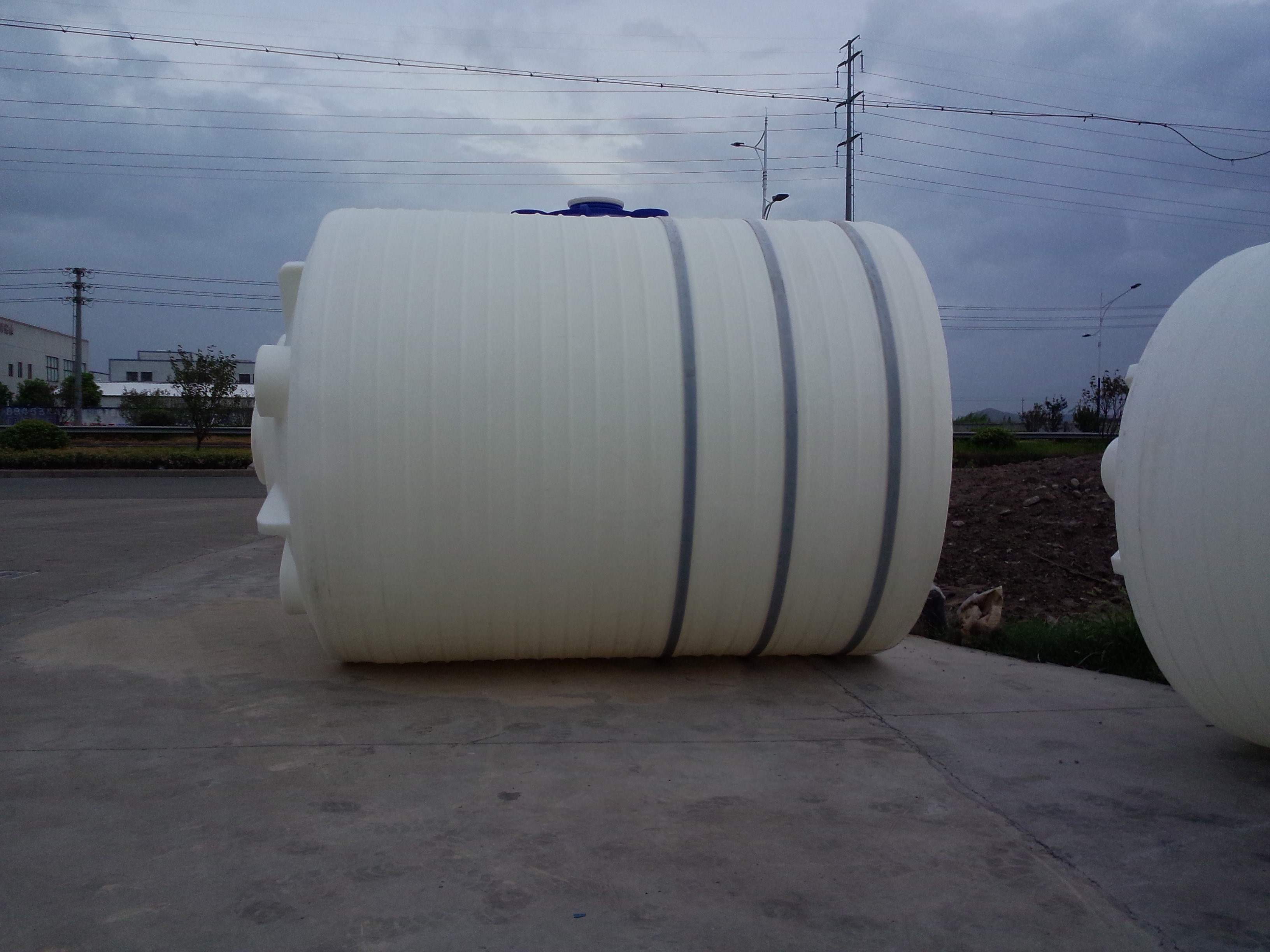 甲醇儲罐的材質: 甲醇儲罐的材質: